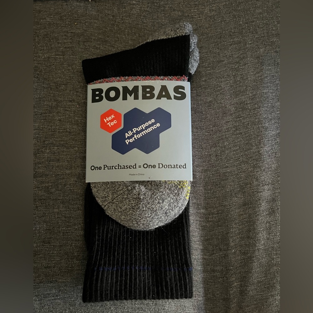 BRAND NEW BOMBAS SIZE MEDIUM